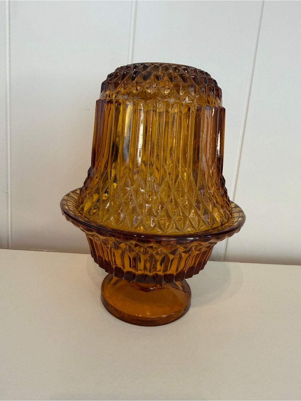 vintage Indiana Glass amber diamond point fairy lamp